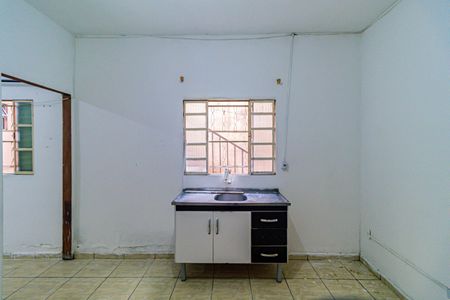 Cozinha de casa para alugar com 1 quarto, 120m² em Jardim Sarah, São Paulo