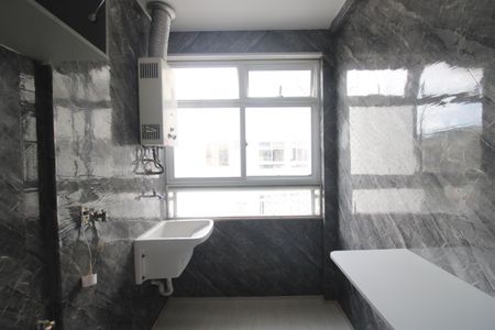 Apartamento à venda com 110m², 3 quartos e 1 vagaÁrea de serviço