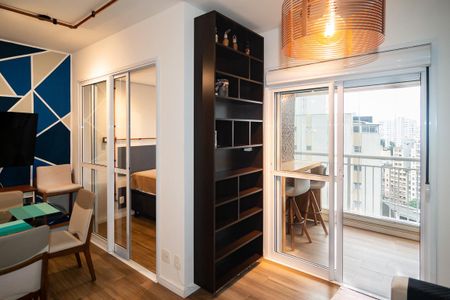 Apartamento para alugar com 36m², 1 quarto e 1 vaga Apartamento para alugar com 36m², 1 quarto e 1 vagaStudio