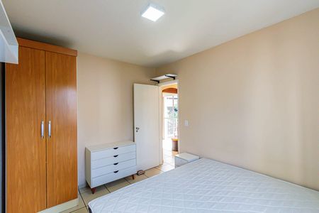 Apartamento para alugar com 70m², 2 quartos e 1 vaga Apartamento para alugar com 70m², 2 quartos e 1 vagaQuarto