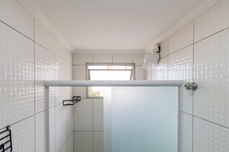 Banheiro de apartamento para alugar com 2 quartos, 70m² em Vila Ipojuca, São Paulo