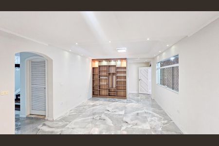 Sala de casa para alugar com 7 quartos, 420m² em Bela Vista, Osasco