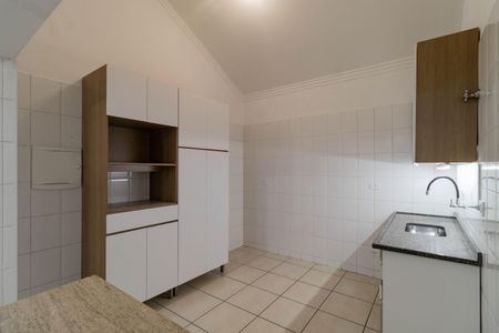 Casa para alugar com 76m², 2 quartos e 1 vaga Casa para alugar com 76m², 2 quartos e 1 vagaCozinha