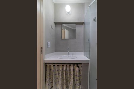 Casa para alugar com 76m², 2 quartos e 1 vaga Casa para alugar com 76m², 2 quartos e 1 vagaBanheiro