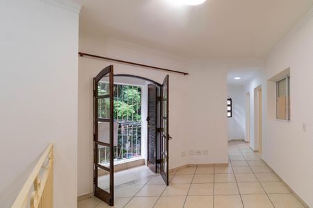 Sala de casa para alugar com 2 quartos, 76m² em Água Branca, São Paulo