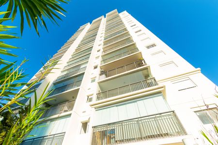 Apartamento para alugar com 82m², 3 quartos e 1 vaga Apartamento para alugar com 82m², 3 quartos e 1 vagaFachada