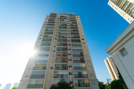 Apartamento para alugar com 82m², 3 quartos e 1 vaga Apartamento para alugar com 82m², 3 quartos e 1 vagaFachada