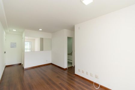 Apartamento para alugar com 82m², 3 quartos e 1 vaga Apartamento para alugar com 82m², 3 quartos e 1 vagaSala