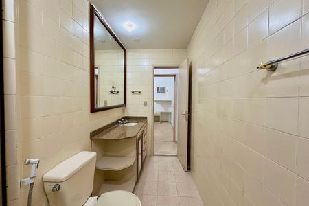 Banheiro Social de apartamento para alugar com 2 quartos, 110m² em Jardim Botânico, Rio de Janeiro