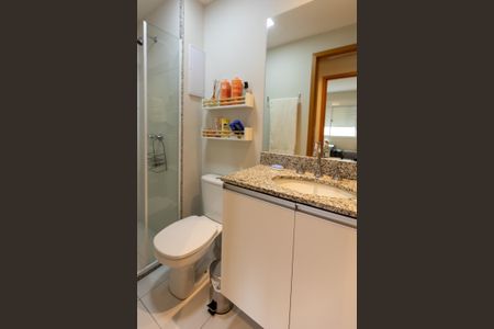 Apartamento à venda com 61m², 2 quartos e 1 vagaBanheiro Social