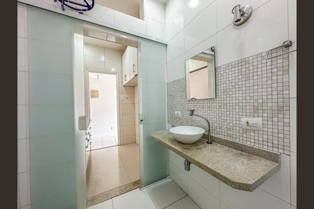 Apartamento para alugar com 53m², 1 quarto e sem vaga Apartamento para alugar com 53m², 1 quarto e sem vagaBanheiro social
