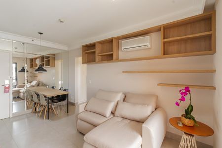 Sala de apartamento para alugar com 1 quarto, 45m² em Vila Uberabinha, São Paulo