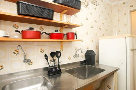 Cozinha de apartamento para alugar com 1 quarto, 29m² em Centro Histórico, Porto Alegre