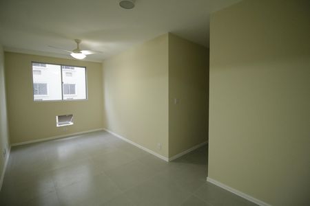 Apartamento para alugar com 2 quartos, 60m² em Taquara, Rio de Janeiro