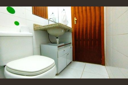 Casa à venda com 240m², 3 quartos e 2 vagas Casa à venda com 240m², 3 quartos e 2 vagasBanheiro 1 - suite