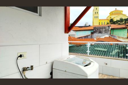 Casa à venda com 240m², 3 quartos e 2 vagas Casa à venda com 240m², 3 quartos e 2 vagasÁrea de Serviço