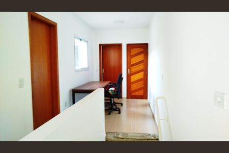 Casa à venda com 240m², 3 quartos e 2 vagas Casa à venda com 240m², 3 quartos e 2 vagasHall