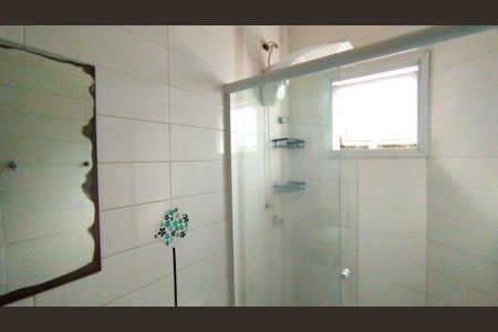 Casa à venda com 240m², 3 quartos e 2 vagas Casa à venda com 240m², 3 quartos e 2 vagasBanheiro 2