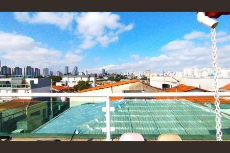 Casa à venda com 240m², 3 quartos e 2 vagas Casa à venda com 240m², 3 quartos e 2 vagasTerraço - vista