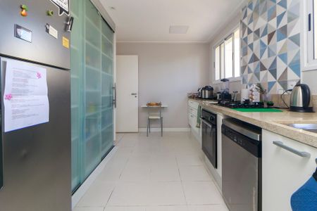 Apartamento à venda com 170m², 4 quartos e 4 vagasCozinha