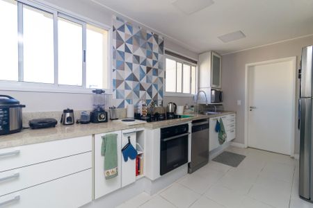 Apartamento à venda com 170m², 4 quartos e 4 vagasCozinha