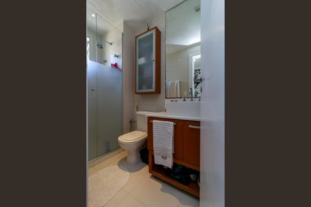 Apartamento à venda com 170m², 4 quartos e 4 vagasSuíte 3 - Banheiro