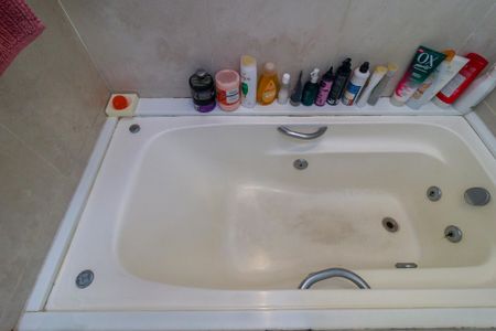 Apartamento à venda com 170m², 4 quartos e 4 vagasSuíte Principal - Banheiro