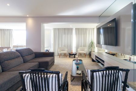 Apartamento à venda com 170m², 4 quartos e 4 vagasSala