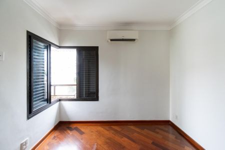 Apartamento à venda com 147m², 3 quartos e 3 vagasSuíte 1