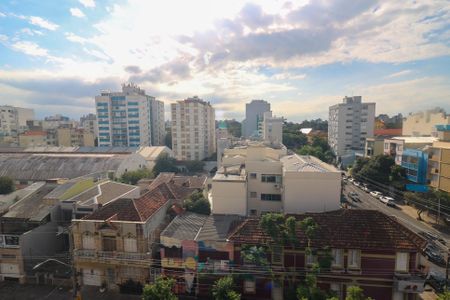 Vista da Sala de apartamento para alugar com 2 quartos, 100m² em Azenha, Porto Alegre