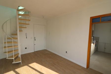 Sala de apartamento para alugar com 2 quartos, 100m² em Azenha, Porto Alegre