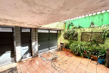 Quintal de casa para alugar com 2 quartos, 65m² em Jardim Soraia, São Paulo