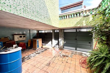 Quintal de casa para alugar com 2 quartos, 65m² em Jardim Soraia, São Paulo