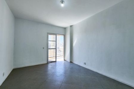Apartamento à venda com 70m², 1 quarto e 1 vaga Apartamento à venda com 70m², 1 quarto e 1 vagaSala