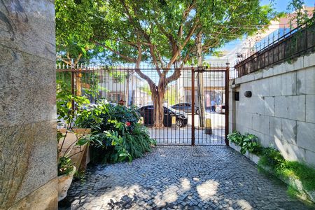 Apartamento à venda com 70m², 1 quarto e 1 vaga Apartamento à venda com 70m², 1 quarto e 1 vagaÁrea Comum