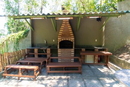 Apartamento à venda com 65m², 2 quartos e 1 vagaÁrea comum