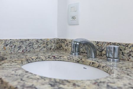 Apartamento para alugar com 68m², 2 quartos e 2 vagasBanheiro da Suíte 1