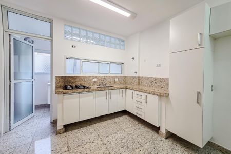 Apartamento para alugar com 127m², 3 quartos e 3 vagas Apartamento para alugar com 127m², 3 quartos e 3 vagasCozinha