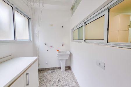 Apartamento para alugar com 127m², 3 quartos e 3 vagas Apartamento para alugar com 127m², 3 quartos e 3 vagasÁrea de Serviço