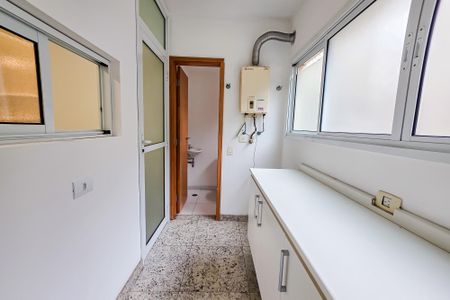 Apartamento para alugar com 127m², 3 quartos e 3 vagas Apartamento para alugar com 127m², 3 quartos e 3 vagasÁrea de Serviço