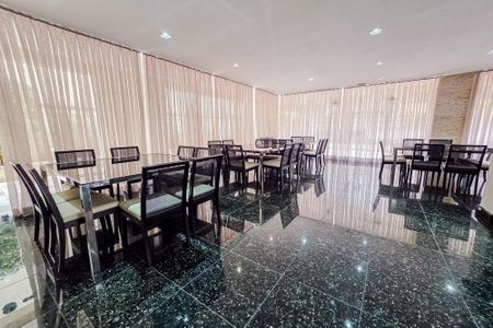 Apartamento para alugar com 127m², 3 quartos e 3 vagas Apartamento para alugar com 127m², 3 quartos e 3 vagasÁrea comum - Salão de festas