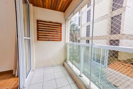 Apartamento para alugar com 127m², 3 quartos e 3 vagas Apartamento para alugar com 127m², 3 quartos e 3 vagasVaranda