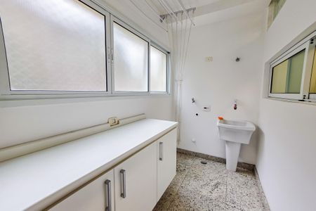 Apartamento para alugar com 127m², 3 quartos e 3 vagas Apartamento para alugar com 127m², 3 quartos e 3 vagasÁrea de Serviço
