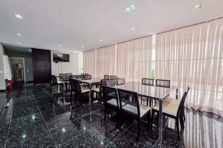 Apartamento para alugar com 127m², 3 quartos e 3 vagas Apartamento para alugar com 127m², 3 quartos e 3 vagasÁrea comum - Salão de festas