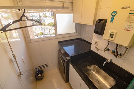 Área de serviço de apartamento para alugar com 2 quartos, 78m² em Vila Santa Catarina, São Paulo