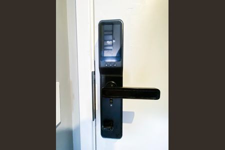 Apartamento à venda com 47m², 2 quartos e 1 vaga Apartamento à venda com 47m², 2 quartos e 1 vagaSala - Fechadura eletronica