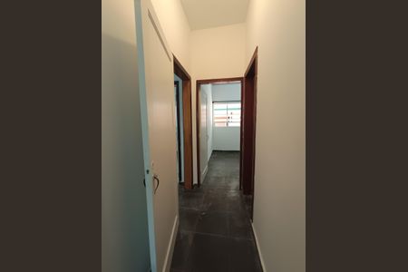 Casa para alugar com 120m², 4 quartos e sem vaga Casa para alugar com 120m², 4 quartos e sem vagaCorredor