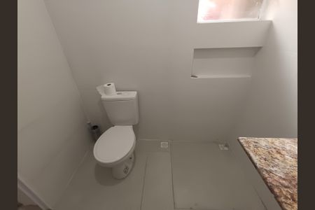 Casa para alugar com 120m², 4 quartos e sem vaga Casa para alugar com 120m², 4 quartos e sem vagaBanheiro Suíte 1