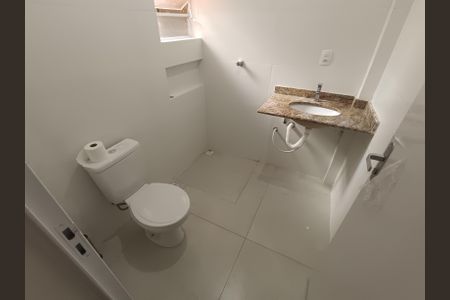 Casa para alugar com 120m², 4 quartos e sem vaga Casa para alugar com 120m², 4 quartos e sem vagaBanheiro Suíte 1