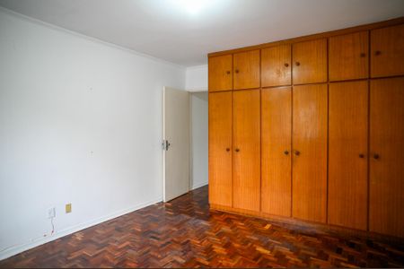 Casa para alugar com 160m², 3 quartos e 2 vagas Casa para alugar com 160m², 3 quartos e 2 vagasQuarto